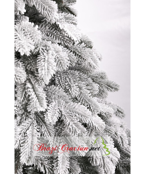 Umělý vánoční stromek Winter Crown Full 3D 250 cm