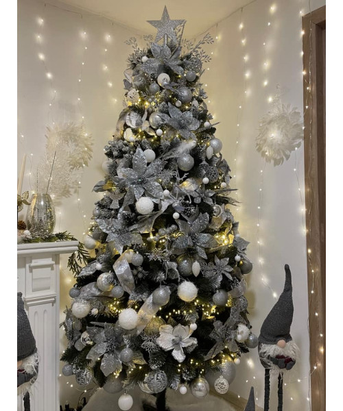 Umělý vánoční stromek Oscana 220 cm
