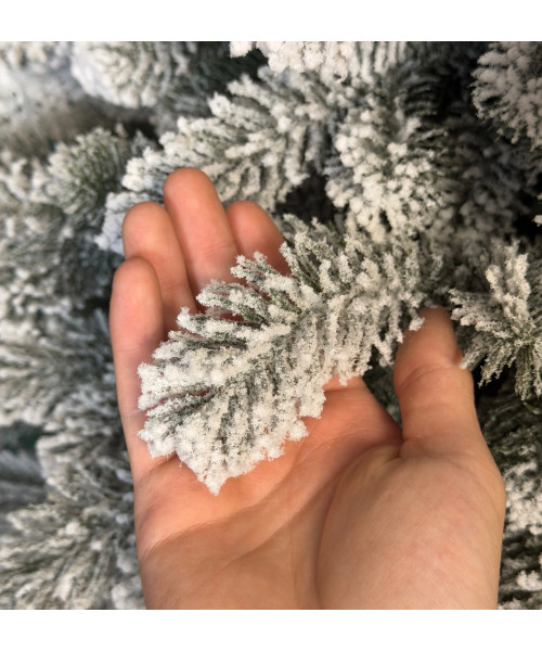 Umělý vánoční stromek Winter Crown Full 3D 210 cm